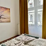 Weinerhouse Design Apartment