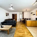 Artemisia Luxury Apartments Jardin II