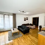 Artemisia Luxury Apartments Jardin II