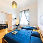 Shining Bright Two Bedroom Apt Next To Andrassy Ave
