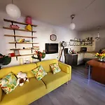 Cosy Apartman By The Castle