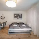 Grace Pine Apartment 2