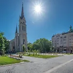 Sunny Rooms At Danube