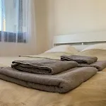 Charming Private Rooms In A Great Location