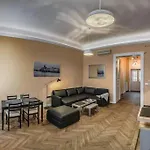 Your Worry Free Apartment Close To Parliament