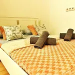 Central Studio Flat