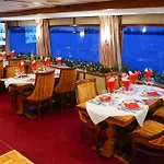 Diana Cruises
