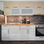 Iris Indigo Apartment