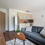 Iris Indigo Apartment