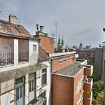Buda Batthiany Square, 6