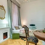 Regina Apartments On Kiraly Street