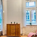 Ulloi Apartment - Unique Style Near Corvin