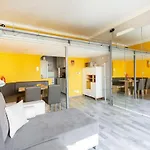 Balzac Apartment By Westend Mall With Balcony, Ac