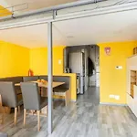 Balzac Apartment By Westend Mall With Balcony, Ac