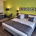 Rivercity Apartments