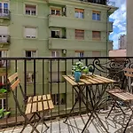 Akacfa 7 City Center Beautiful Apartment