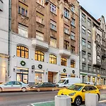 Extra Central Modern Studio