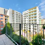 Corvin City Apartment - Free Parking-