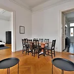 Budape Apartman House 10