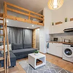Wanderlust Hideaway Apartment
