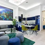Grand & Luxurious In The Heart Of Budapest, 2Br & 2Bt
