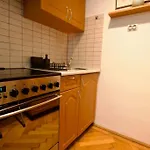 Standard Apartment By Hi5- Aranykez Studio