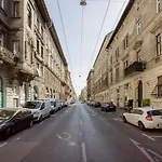 Izabella Apartment