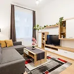 Izabella Apartment