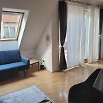 Hb Downtown Sunny Apartman