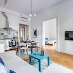 Szondi Residence