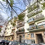 Island Of Silence Apartment - Close To Margaret Island