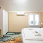 Belgian Style Apartment In The City Center