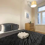 Central Grand Apartment With 5Bedrm 2Bathroom