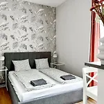 T32 Central Modern Suites