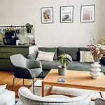 T32 Central Modern Suites