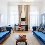 Court Crossing Apartment