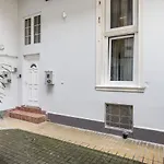 Lovely Apartment With Mezzanine Near The Danube