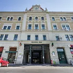 Klauzal Garden City Apartments