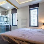 Midtown Artistic Apartment