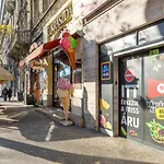 Feel Home At The Heart Of The City
