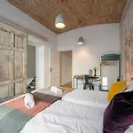 Historic Apartment In Budapest Downtown