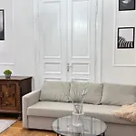 Jozsef 68 Apartment - Near Newyork Cafe