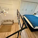 Downtown Double Room Deluxe With Joint Kitchen