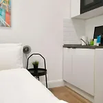 Studio Apartment By Hi- Apartment In Downtown