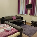 Mandy Apartments