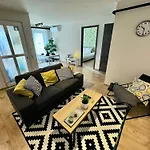 Emerald Apartment
