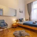 Raday Corner Apartment