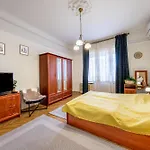 Balzac Apartment