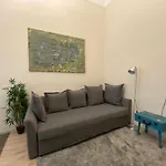 Wesseleny Apartment Near Synagogue With Ac After Renovation