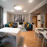 Lovely Flat By The Castle For 4Ppl
